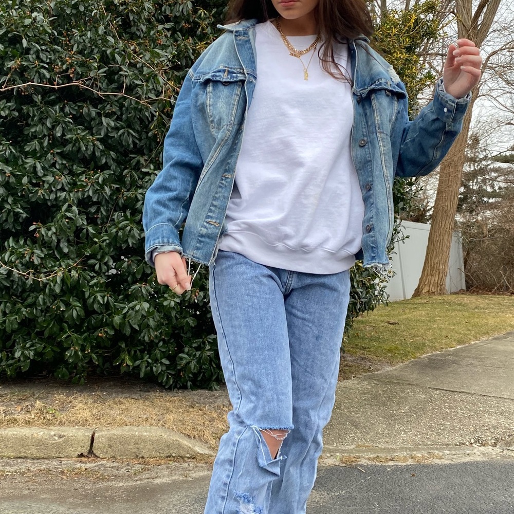 ⛄️3/$25 ⛄️ Hanes crew neck